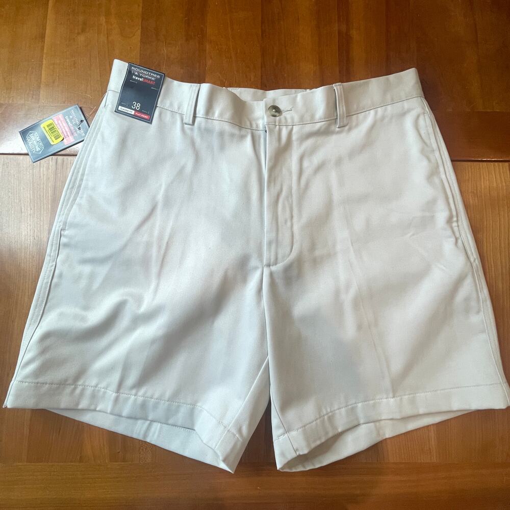 Roundtree & Yorke TravelSmart Men’s Shorts 38 Khaki Flat Front 100% Cotton NWT